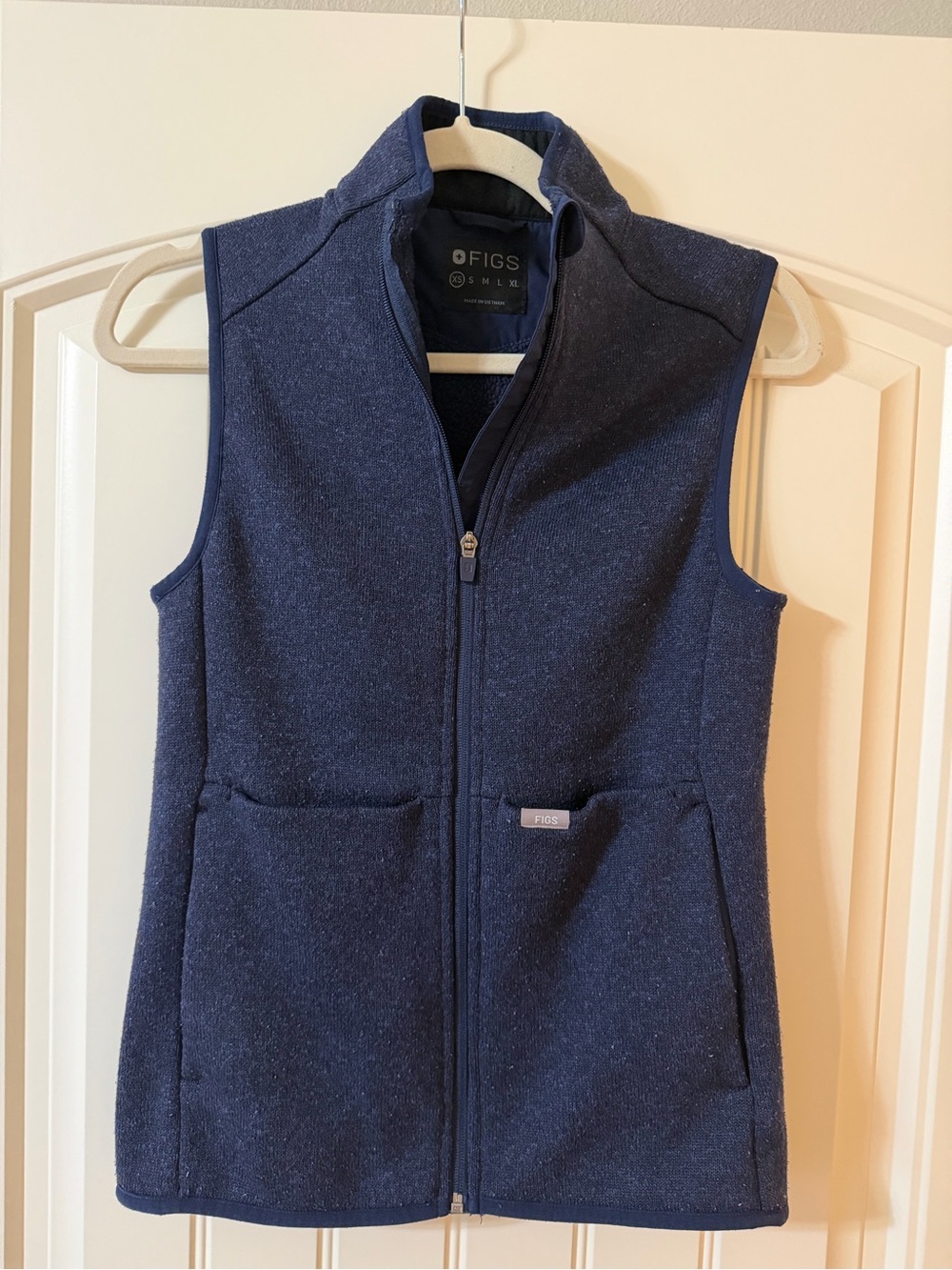 FIGS Navy Women's On-Shift Sweater Knit Vest